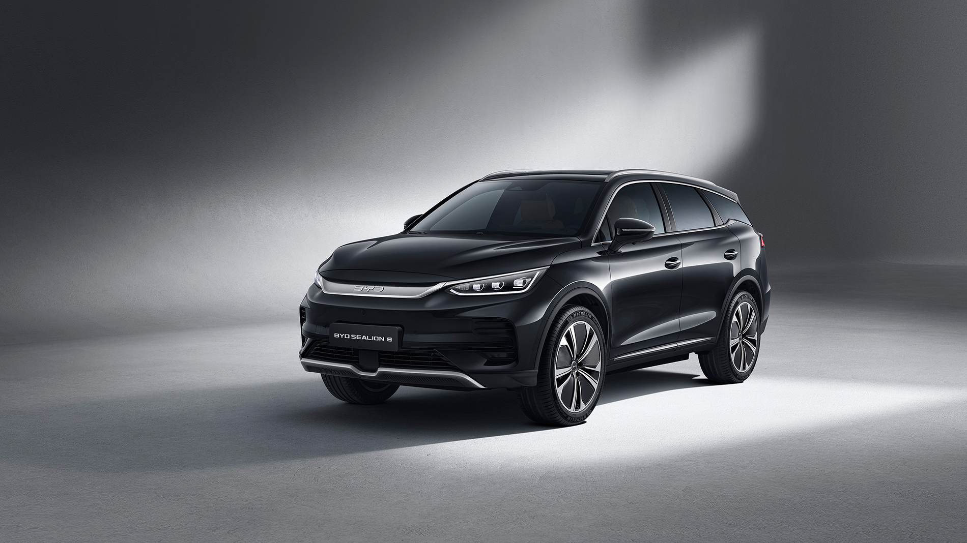 Sự hài hòa giữa phong cách và sức mạnh